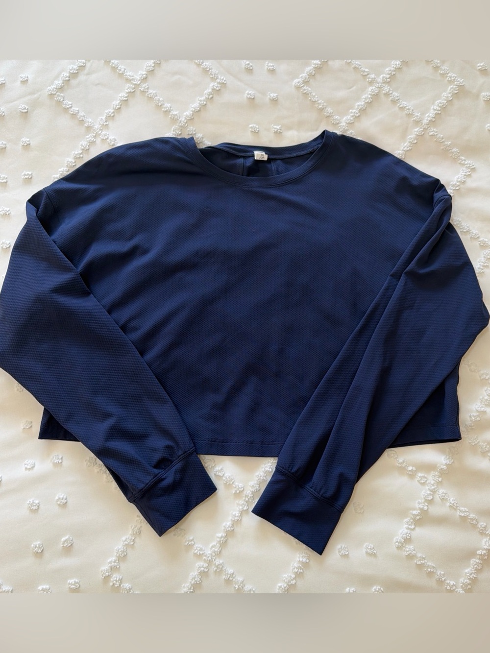 Lululemon Women’s Size 8 Abrasion-Resistant Training Long Sleeve Crop Navy Blue